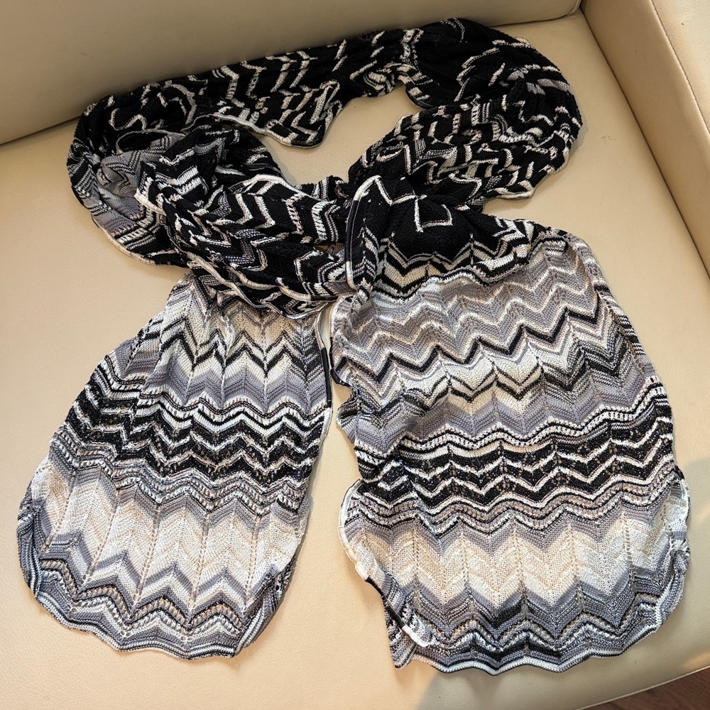 M Missoni EUC vintage multicolor chevron knit zigzag scarf